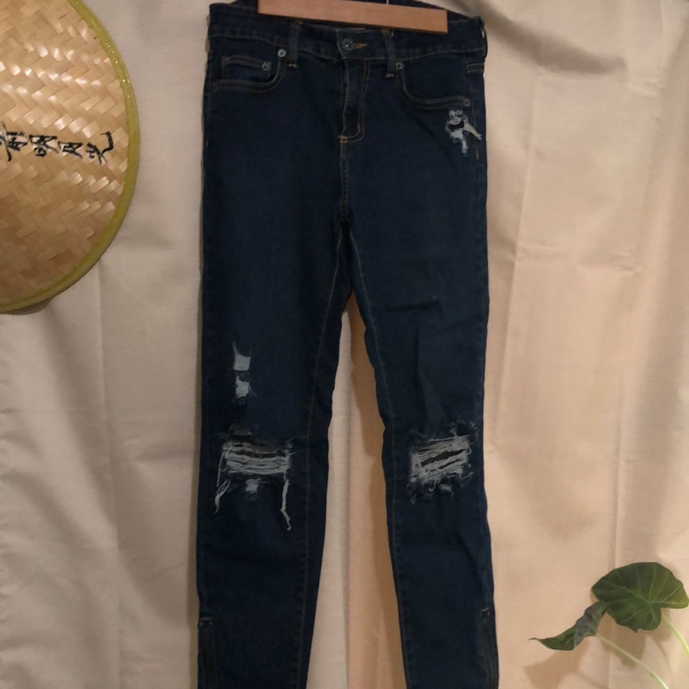 Ripped Skinny Stretchy Jeans